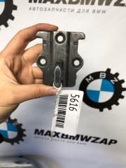 Запчасть скоба замка багажной двери BMW