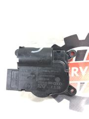 Запчасть сервопривод печки Volkswagen Touareg 2008