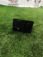 Запчасть кнопка открывания бака Lexus RX330 2004