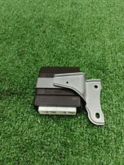 Запчасть блок управления дверью задний правый Lexus GS300 2005