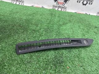 Запчасть дефлектор воздушный передний правый Infiniti EX35 2008