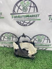 Запчасть замок двери задний правый Volkswagen Tiguan 2011