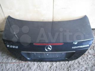 Крышка Дверь багажника Mercedes W211 E-Class Б/У Крышка Дверь багажника Mercedes W211 E-Class