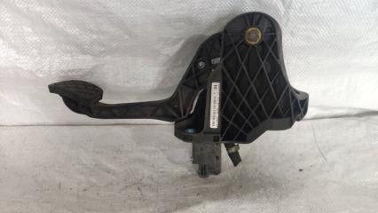 Запчасть педаль сцепления Volkswagen Passat B6 2006