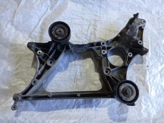 Кронштейн вспомогательных механизмов Sprinter W906