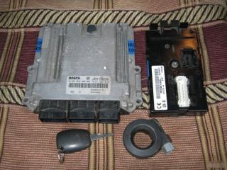 Фото запчасти блок управления электронный эбу Opel Vivaro Б/У запчасть Запчасть блок управления электронный эбу Opel Vivaro