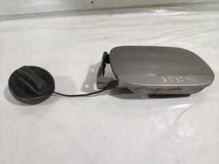 Лючок бензобака Mercedes W211 E-Class 2002 - 2009 Б/У Лючок бензобака Mercedes W211 E-Class 2002 - 2009