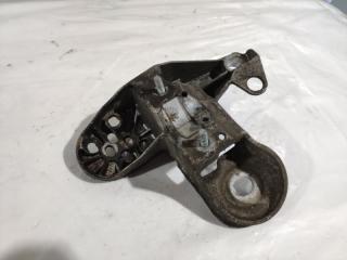 Запчасть кронштейн опоры двигателя Audi A4 B7 2005 - 2007