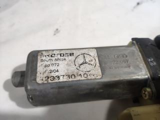 Моторчик стеклоподъемника W203 C-Class 2000 - 2008 Моторчик стеклоподъемника W203 C-Class 2000 - 2008