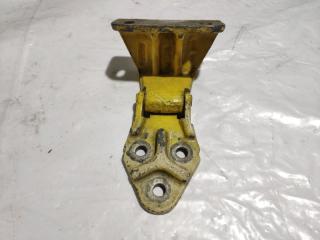 Петля двери передняя правая Daily 4 2006-2018