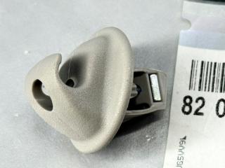 Запчасть держатель солнцезащитного козырька Renault Logan Sandero Duster Лада Ларгус