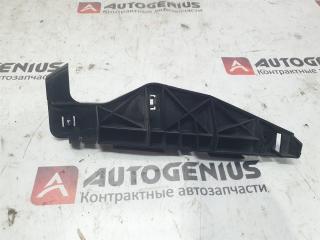 Крепление бампера правое переднее TOYOTA CALDINA ZZT241 2 ракурс