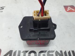 Резистор SUZUKI ESCUDO TDA4W 9562664J00 2 ракурс