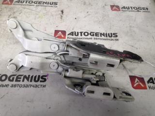 Петля капота передняя NISSAN SKYLINE HNV37 2 ракурс