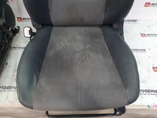 Сидение переднее SUBARU IMPREZA GG3 STI 4 ракурс