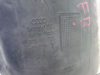 Подкрылок правый передний AUDI A3 8PA 8P0821172G 2 ракурс