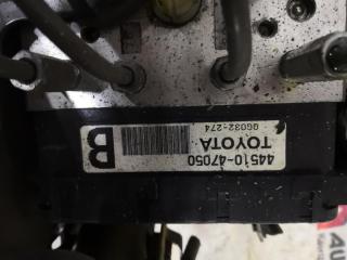 Блок abs TOYOTA PRIUS NHW20 1NZ-FXE 4451047050 4 ракурс Блок abs TOYOTA PRIUS NHW20 1NZ-FXE 4451047050 4 ракурс