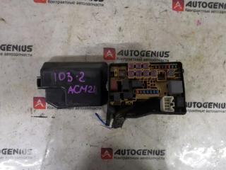 Блок предохранителей TOYOTA IPSUM ACM21 2AZ 1 ракурс