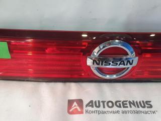 Вставка между стопов NISSAN ELGRAND PE52 3 ракурс Вставка между стопов NISSAN ELGRAND PE52 3 ракурс