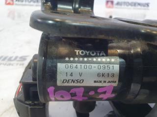 Помпа печки TOYOTA PRIUS NHW20 1NZ-FXE 0641000951 3 ракурс