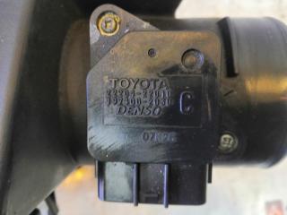 Корпус воздушного фильтра TOYOTA CROWN GWS204 2GR-FSE 5 ракурс