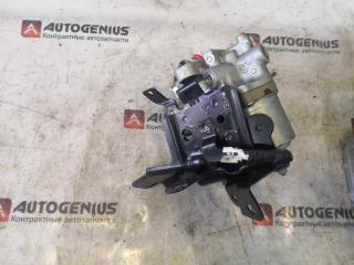 Блок abs TOYOTA AQUA NHP10 1NZFXE 4727047030 2 ракурс
