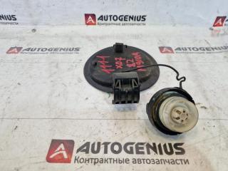 Лючок бензобака TOYOTA TANK M910A 1KR-FE 3 ракурс