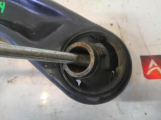 Рычаг левый передний TOYOTA VITZ KSP130 1KR-FE 3 ракурс Рычаг левый передний TOYOTA VITZ KSP130 1KR-FE 3 ракурс
