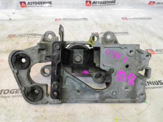 Подушка двигателя левая NISSAN SERENA CC25 MR20 4 ракурс