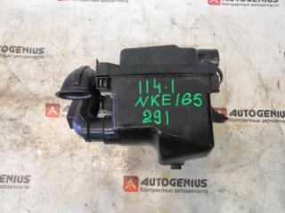 Корпус воздушного фильтра TOYOTA COROLLA FIELDER NKE165 1NZ-FXE 1 ракурс