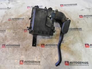 Корпус воздушного фильтра TOYOTA NOAH ZWR80G 2ZR-FXE 1770037292 3 ракурс Корпус воздушного фильтра TOYOTA NOAH ZWR80G 2ZR-FXE 1770037292 3 ракурс