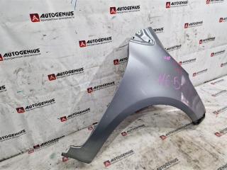 Крыло правое переднее TOYOTA VITZ SCP90 2SZ-FE 2MODEL 3 ракурс