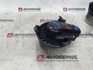 Мотор печки TOYOTA BLADE AZE156 2AZ-FE 8710312060 1 ракурс