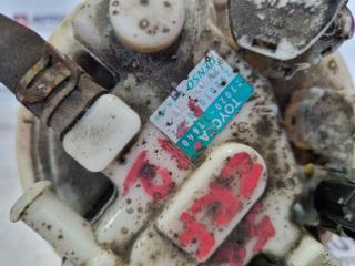 Топливный насос TOYOTA COROLLA FIELDER ZRE142 2ZR-FE 7702412080 3 ракурс