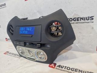 Блок управления климат-контролем TOYOTA VITZ SCP10 1SZ-FE 4 ракурс