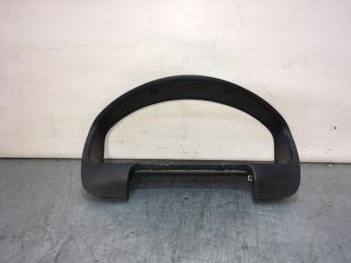 Запчасть накладка щитка приборов Mazda Familia 1998