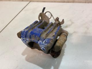 Запчасть суппорт тормозной задний правый Volkswagen Passat 1998