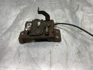 Фото запчасти замок капота Mitsubishi Lancer 2010 Б/У запчасть Запчасть замок капота Mitsubishi Lancer 2010