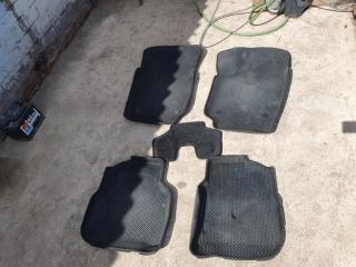 Запчасть коврики комплект Volkswagen Polo 2012