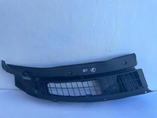 Запчасть решетка правый Лада Приора 2008