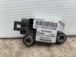 Запчасть датчик удара передний Volvo S40 2002