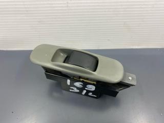 Фото запчасти кнопка стеклоподъемника задняя левая Mitsubishi Lancer 2008 Б/У запчасть Запчасть кнопка стеклоподъемника задняя левая Mitsubishi Lancer 2008