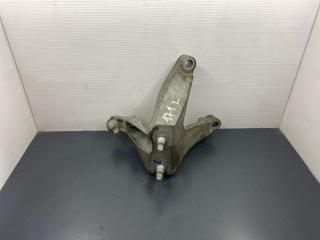 Фото запчасти кронштейн кпп левый Renault Logan Stepway 2019 Б/У запчасть Запчасть кронштейн кпп левый Renault Logan Stepway 2019