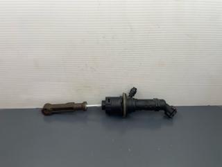 Фото запчасти главный цилиндр сцепления Renault Logan Stepway 2019 Б/У запчасть Запчасть главный цилиндр сцепления Renault Logan Stepway 2019