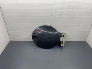 Фото запчасти лючок бензобака Лада Гранта 2014 Б/У запчасть Запчасть лючок бензобака Лада Гранта 2014