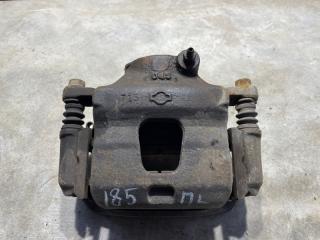 Запчасть суппорт тормозной передний левый Nissan BLUEBIRD 2000