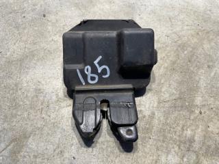 Запчасть замок багажника Nissan BLUEBIRD 2000