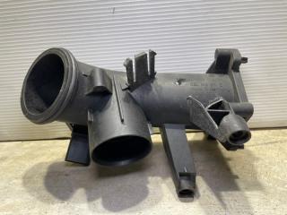 Запчасть патрубок воздушного фильтра Volkswagen Tiguan 2011