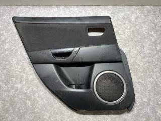 Запчасть обшивка двери задняя левая Mazda 3 2007