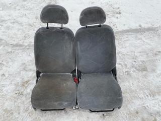 Передние сиденья Suzuki Alto 2001